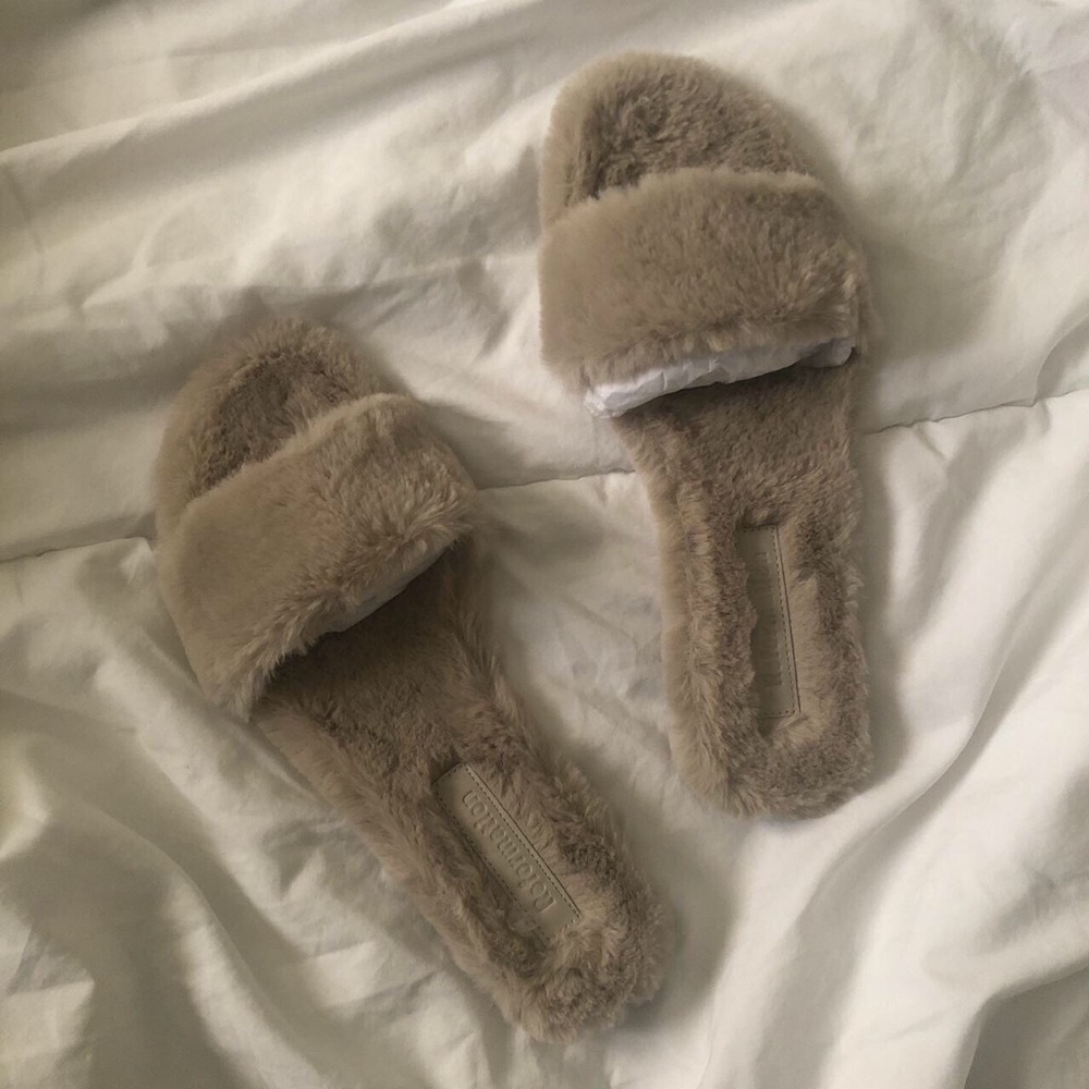 Reformation Lottie Slide in Grey 🐘 Size 6.5. Brand new with box and packaging.